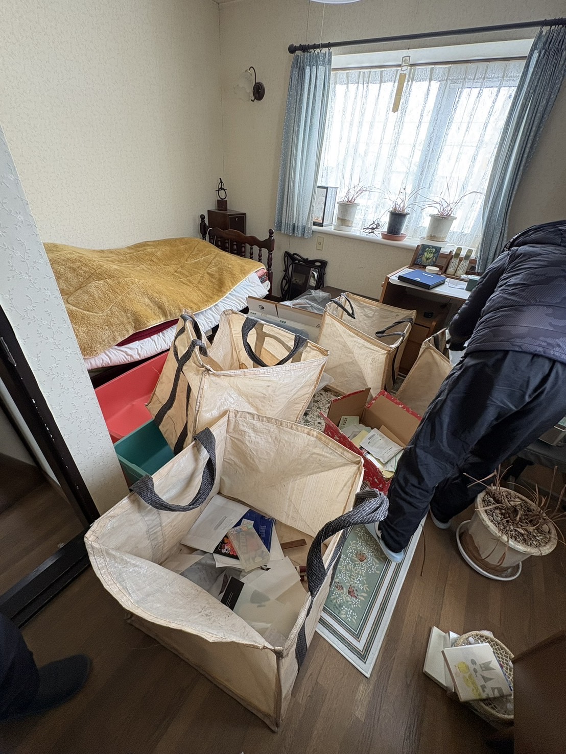 札幌市中央区の寝室の不用品回収前