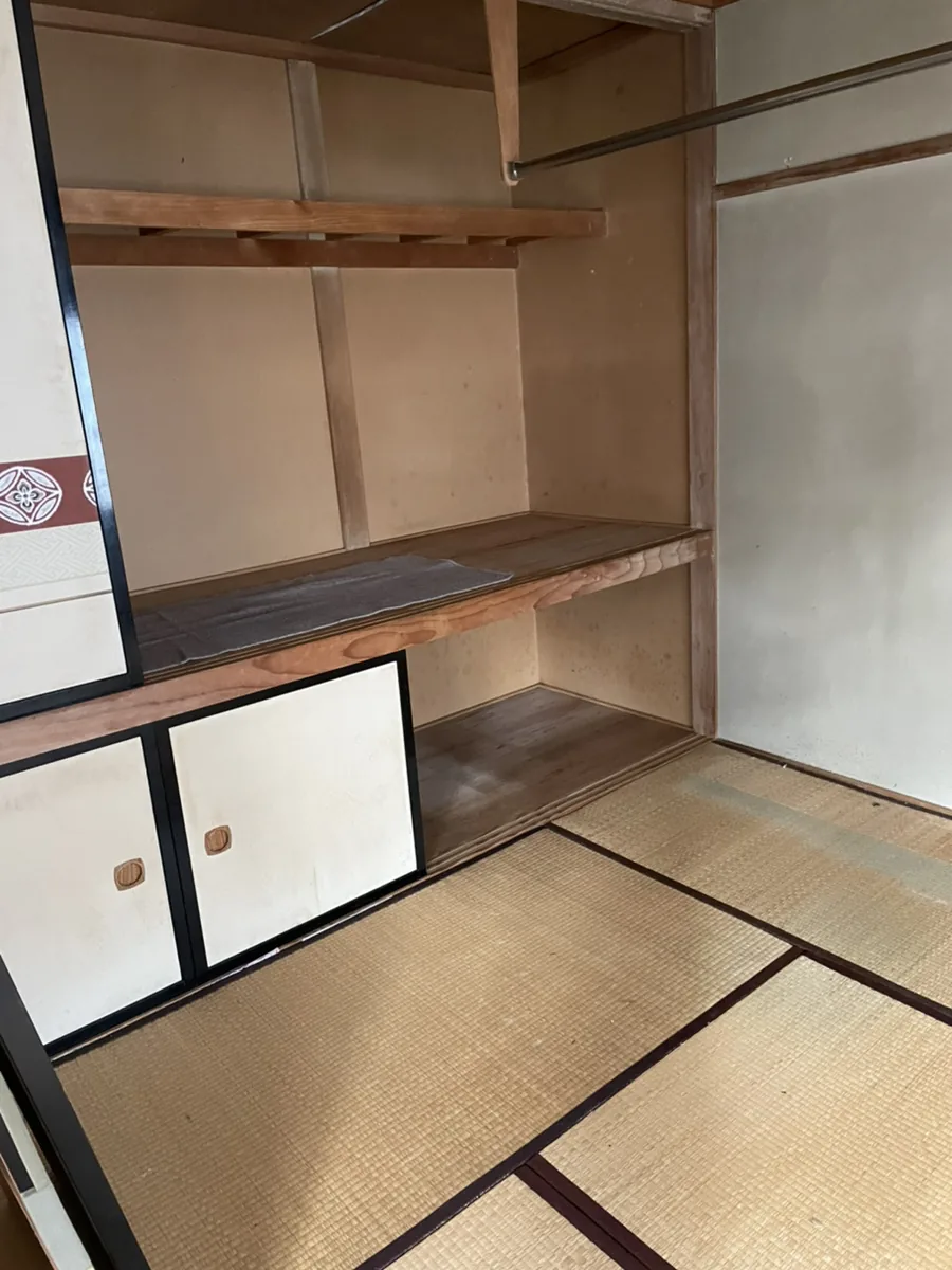 札幌市東区の遺品整理アフター - 和室の押入れを空にし清掃完了