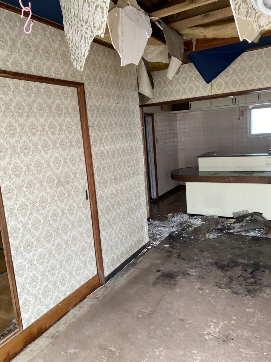 札幌市厚別区2LDKのキッチンの不用品回収前の様子