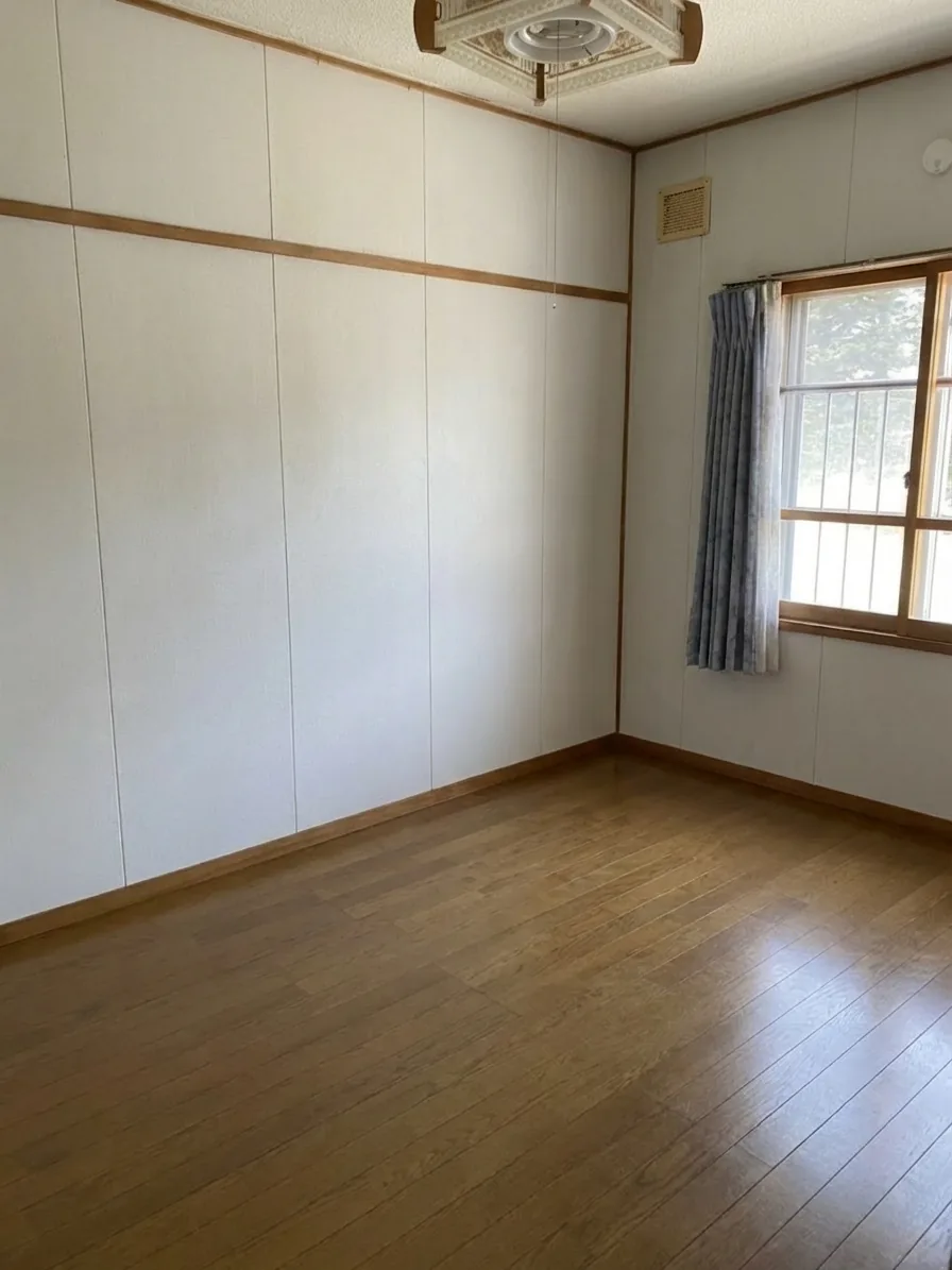 札幌市東区2LDKのリビングの不用品回収後のきれいな状態