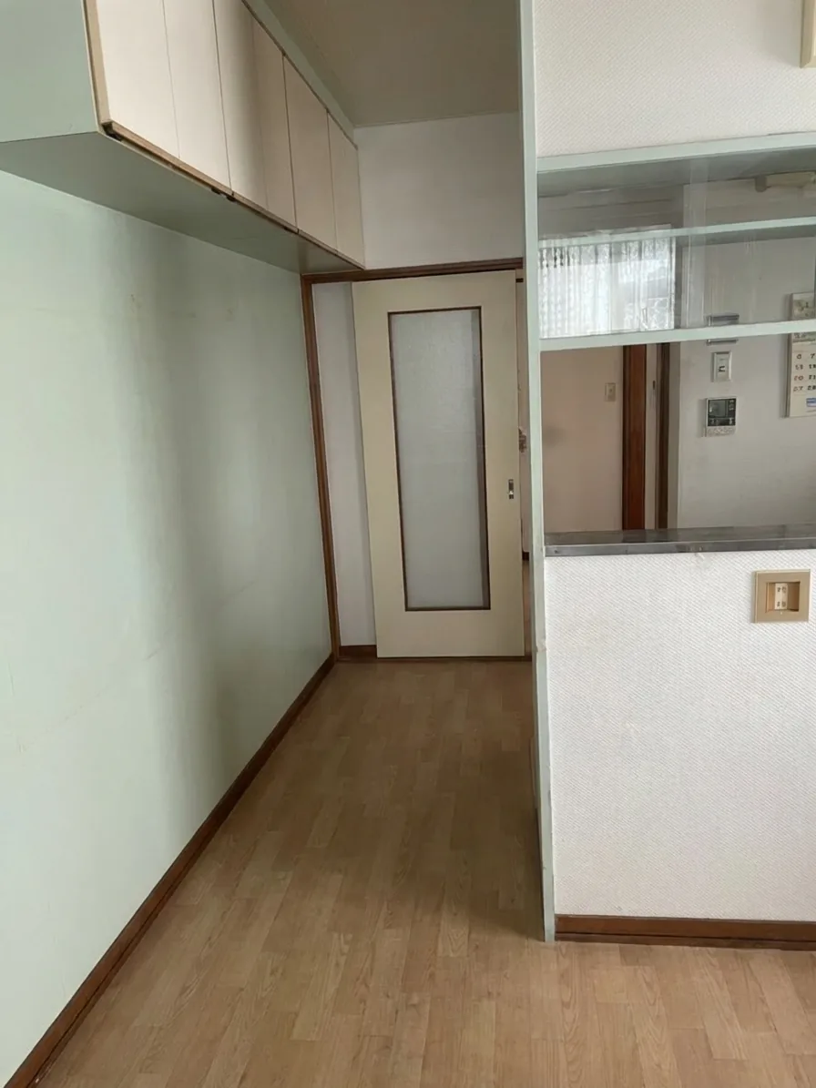 札幌市南区3LDKマンションのダイニングの不用品回収後のきれいな状態