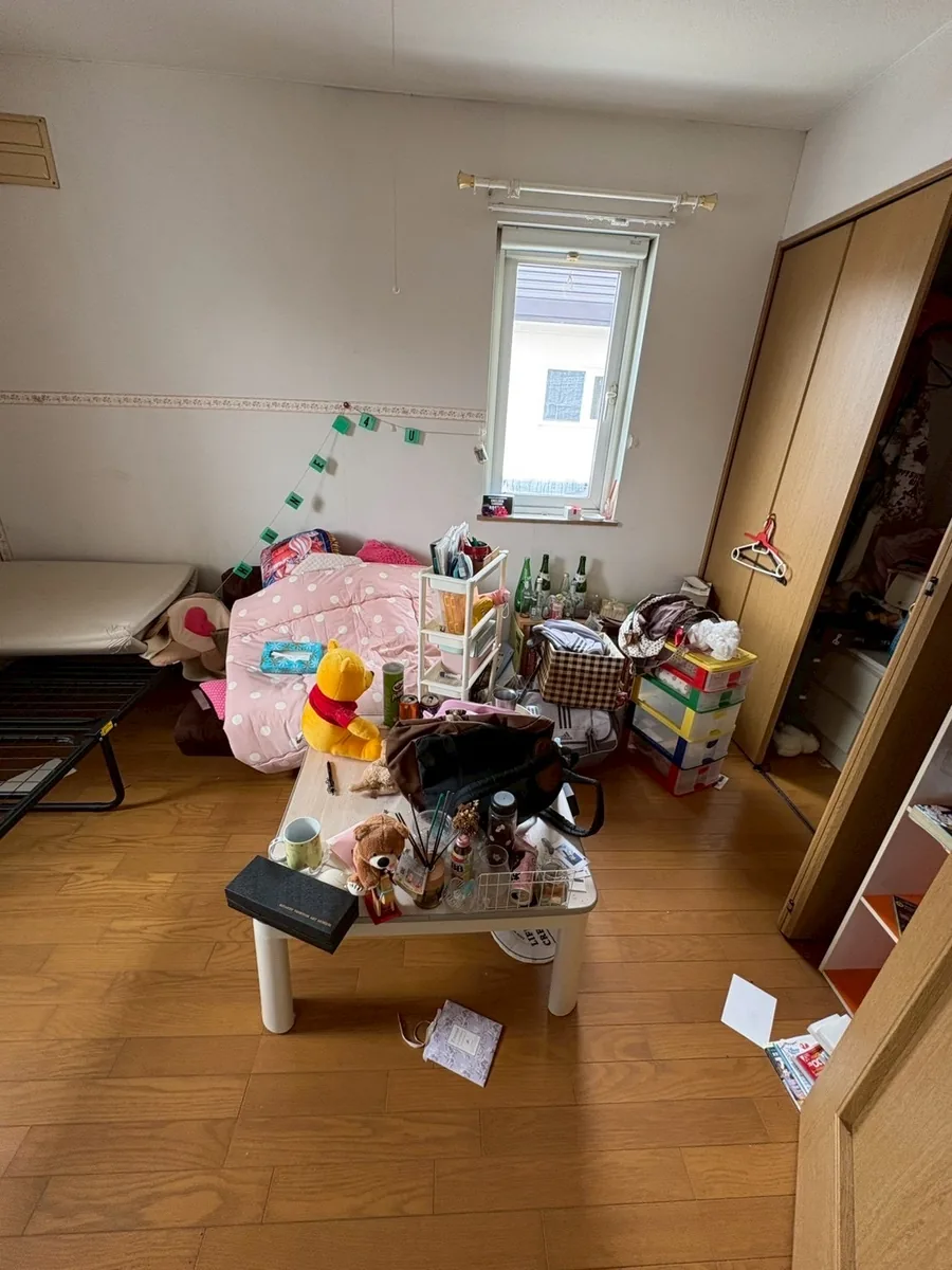 札幌市南区の廊下の不用品回収前