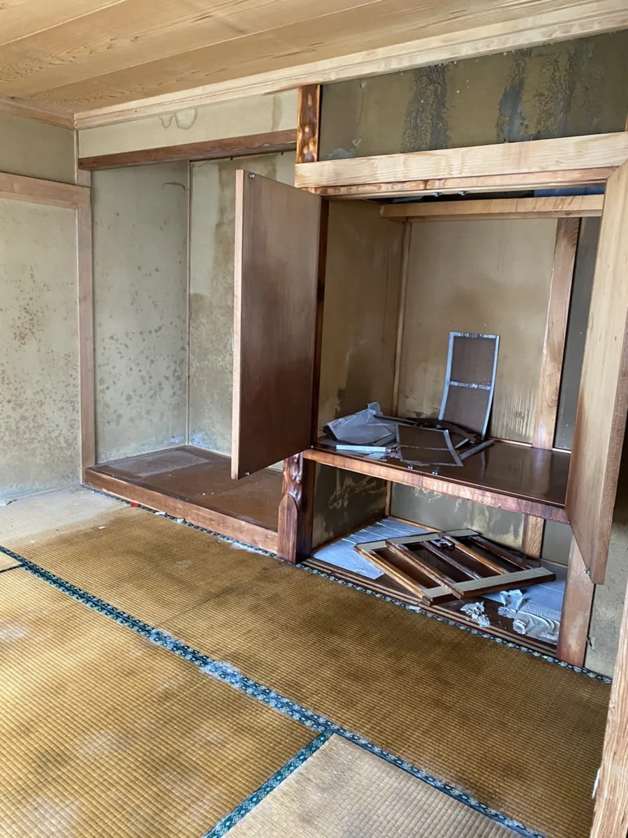 札幌市手稲区4LDKの和室の不用品回収前の様子
